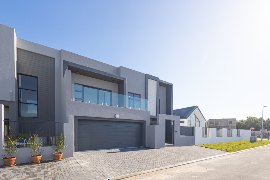 4 Bedroom Property for Sale in Sandown Western Cape